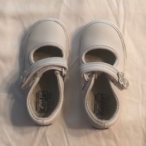 2 pair gently worn Keds toddler shoes size 6.
